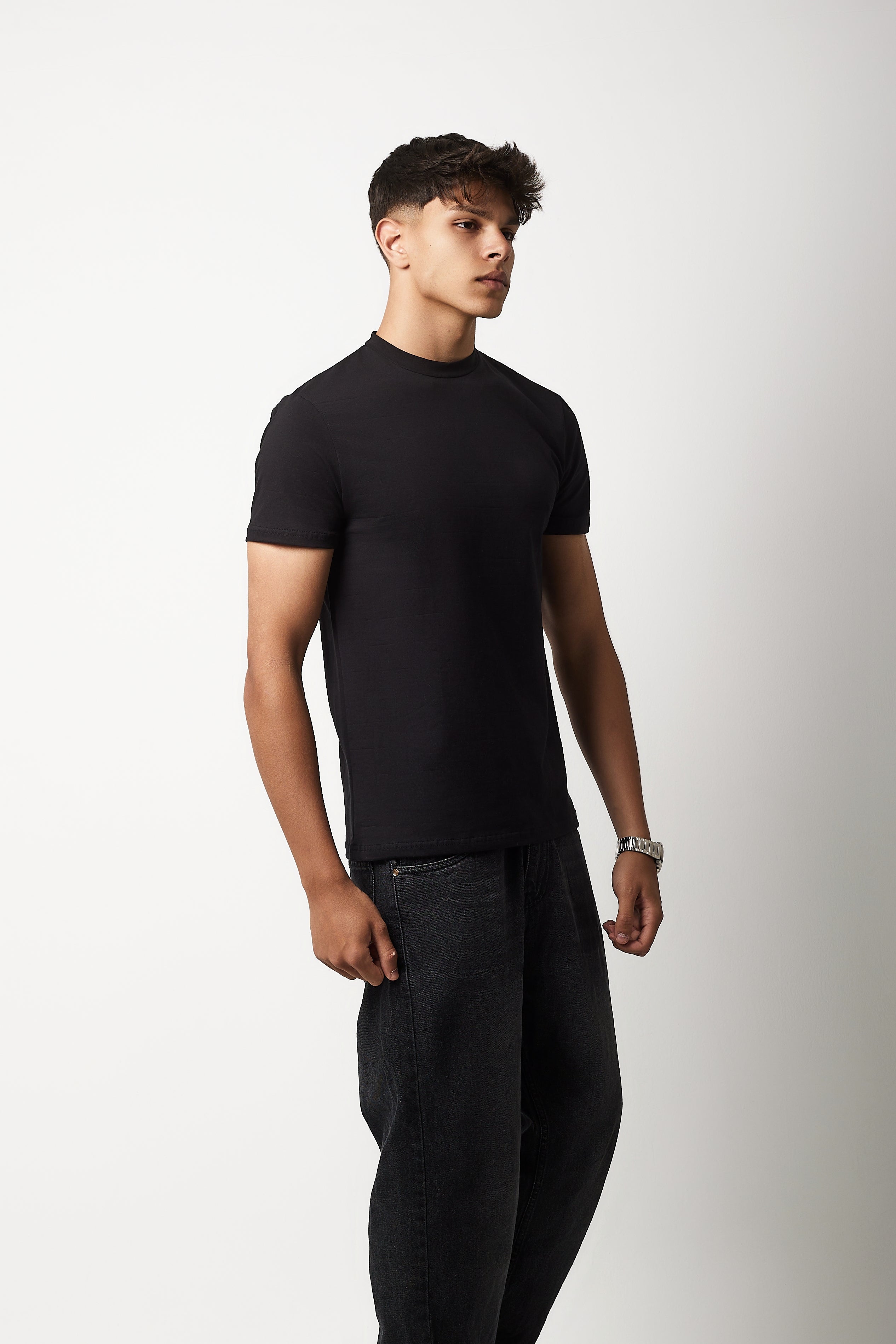 Fitted Short Sleeve T-shirt (Black)