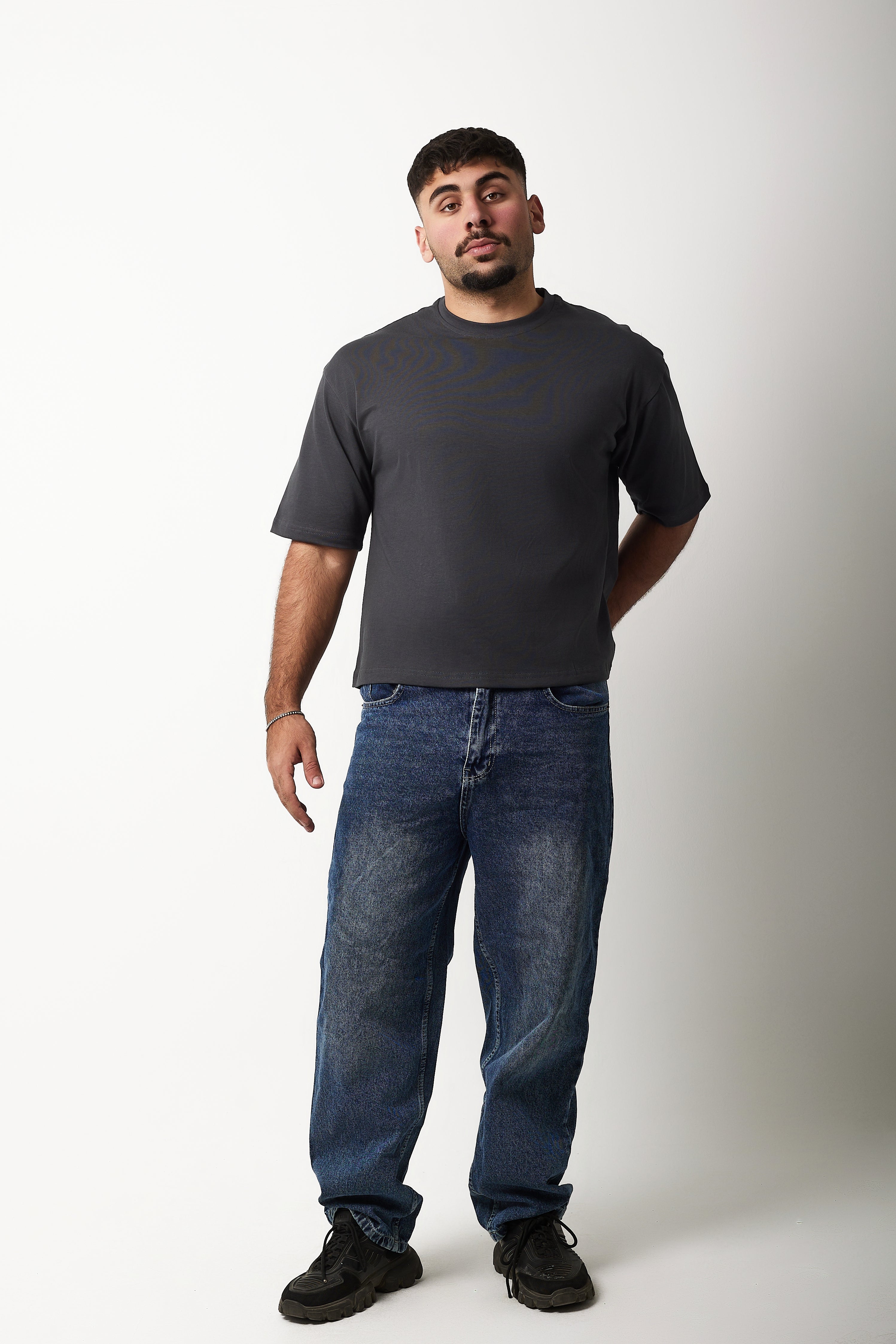 Boxy Short Sleeve T-shirt (Charcoal Grey)